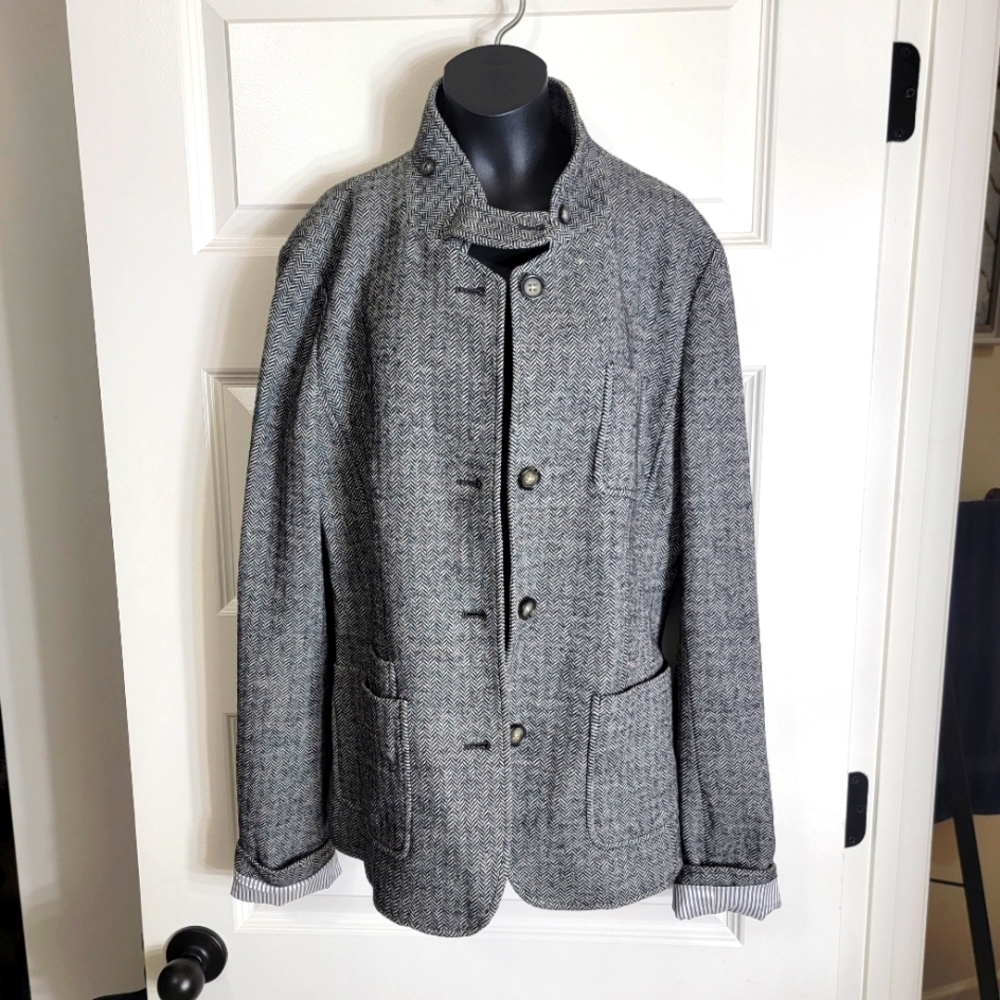 Banana Republic Tweed Jacket, Size Tall 12, lining only in sleeves.